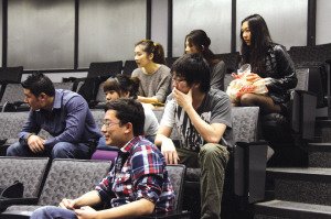 中国留学生模仿“非诚勿扰”举办校园相亲