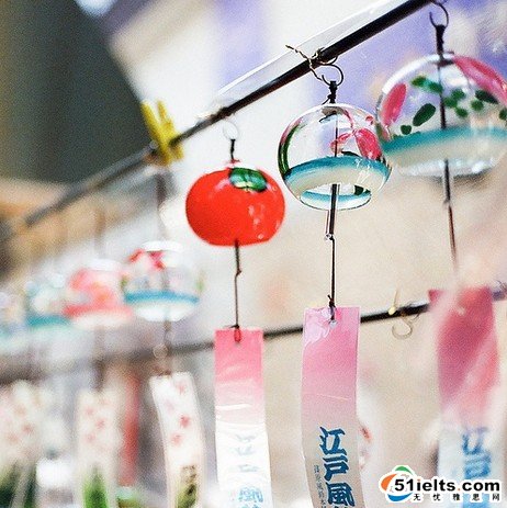 雅思口语素材：好句推荐-富有不在钱财